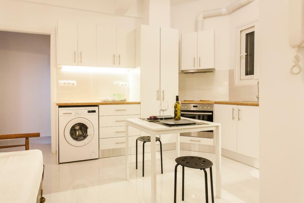 Classy And Stylish Private Apartment At Acropolis Museum Metro Station Athen Exterior foto